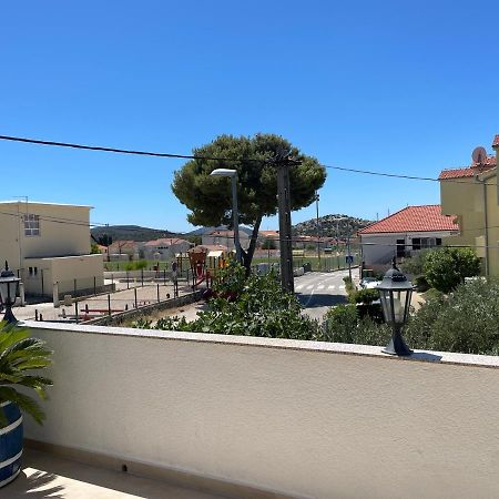 Mare i Kate Apartmani Tribalj Exterior foto